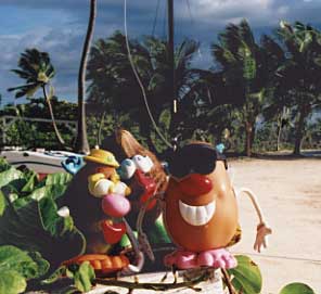 Spud meets his two 'temptations': Coco and Mandy