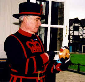 Spud introduces himself to one of the Tower of London's Beefeaters
