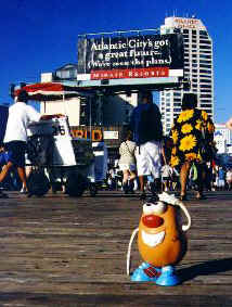 Spud checks out Atlantic City's famous boardwalk