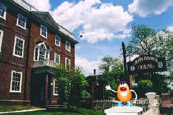 Spud arrives at the John Brown House - home to the man eating tree