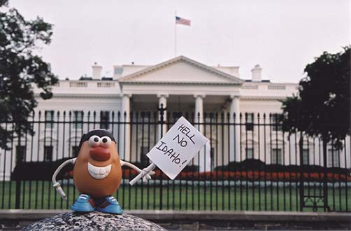 Spud makes his opinion known to DubYa